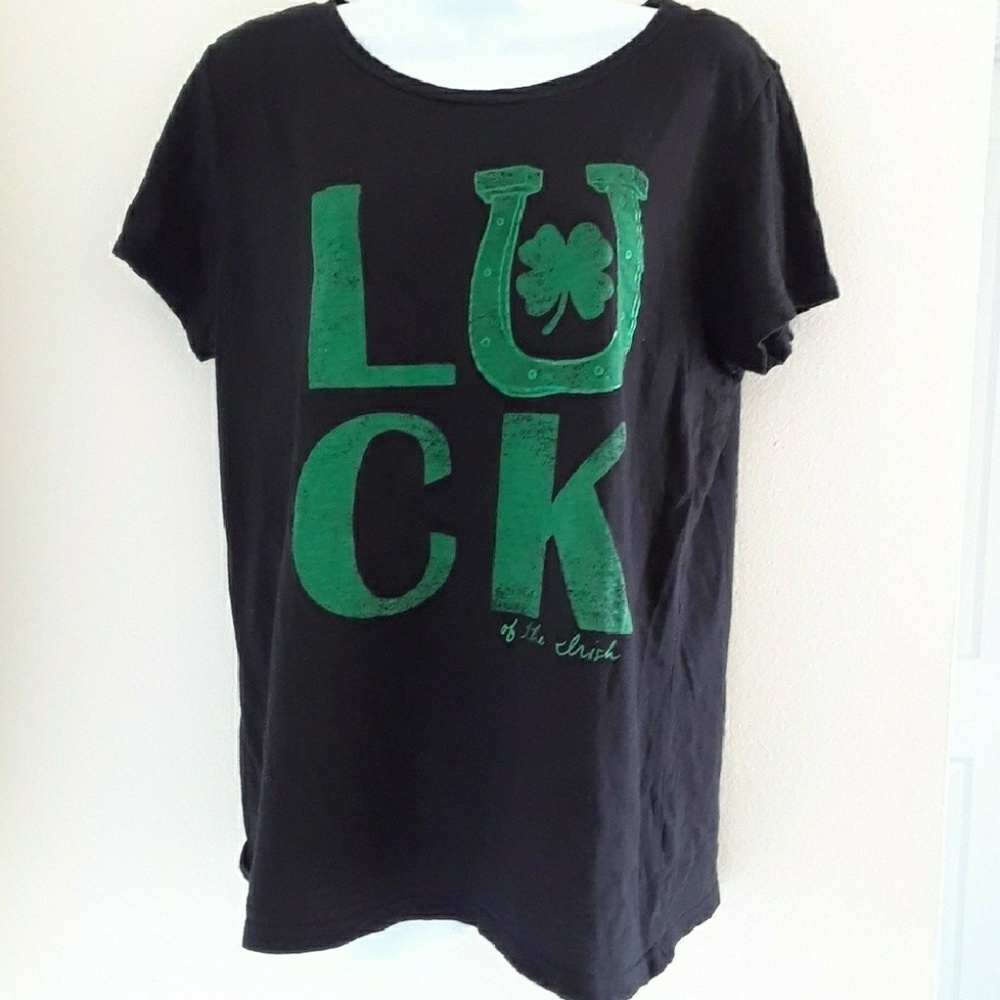 "Old Navy"Good Luck T-shirt 👕